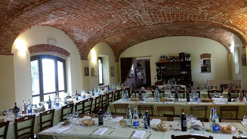 La Cascina Del Castello Villa Asti Bagian luar foto