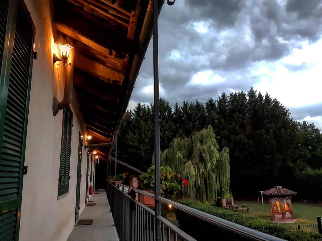 La Cascina Del Castello Villa Asti Bagian luar foto